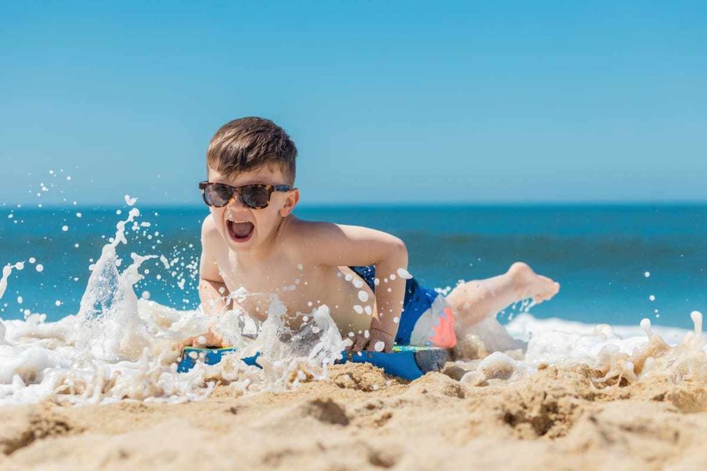 dicas para levar as crianças na praia