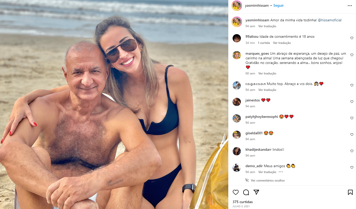 foto na praia de um senhor que se chama hissam e é prefeito de Araucária e sua filha Yasmim Hissam Dehaini