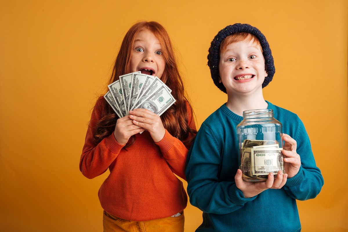 Educação financeira nas escolas: como falar sobre dinheiro com os filhos?
