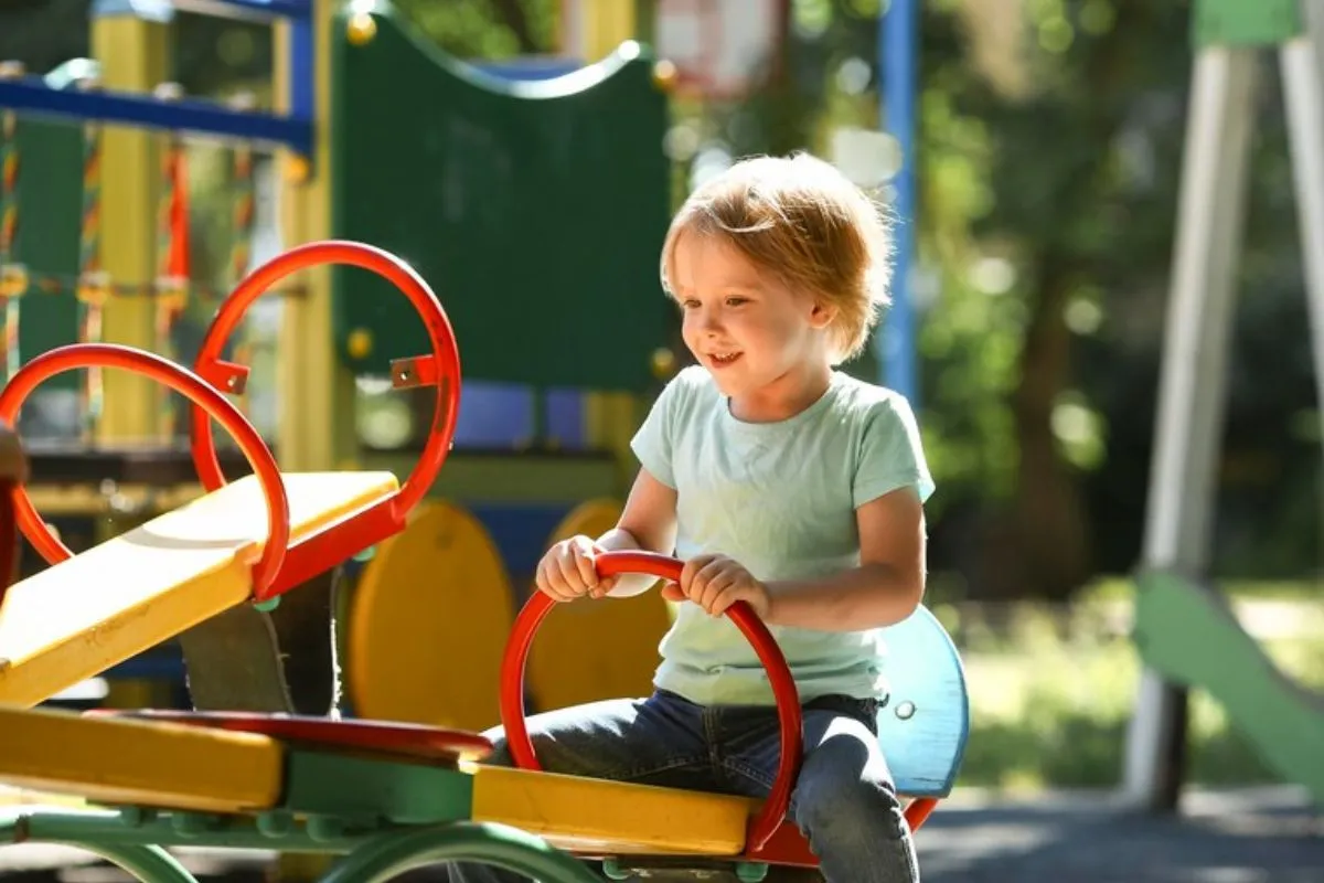 O que pode significar sonhar com criança pequena?