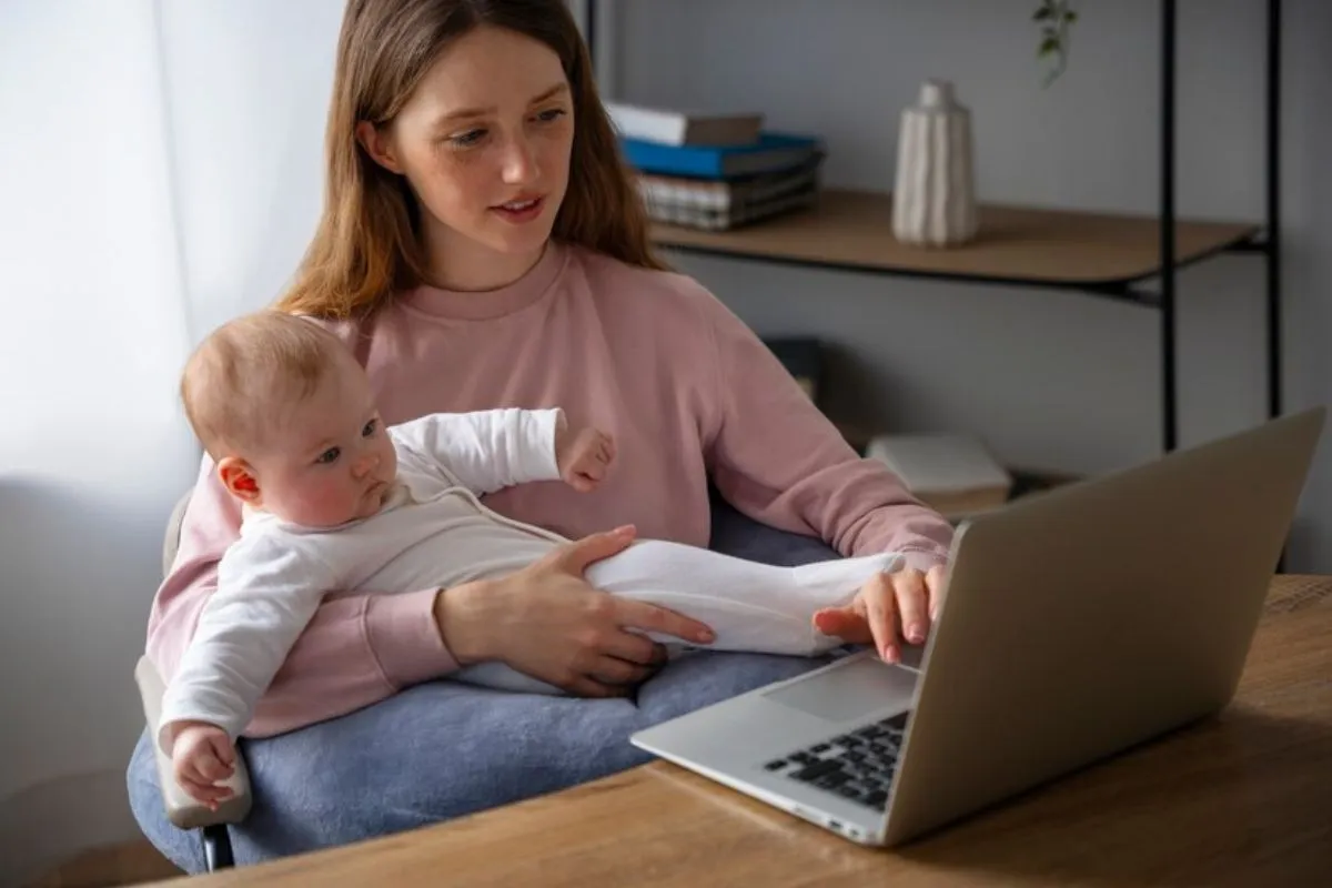 Como funciona a licença-maternidade e dicas para planejar o retorno ao trabalho